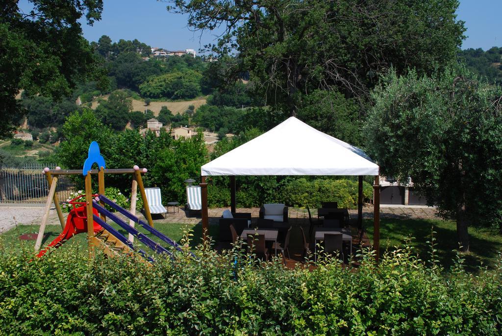 Cumana Blu Apartments Campofilone Eksteriør bilde