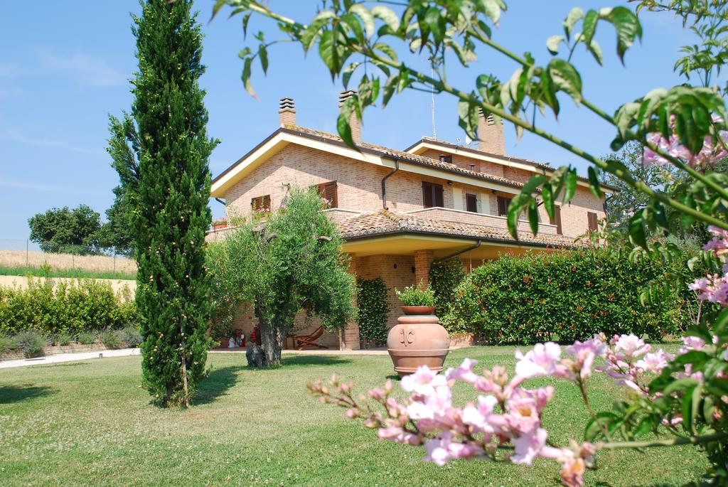 Cumana Blu Apartments Campofilone Eksteriør bilde