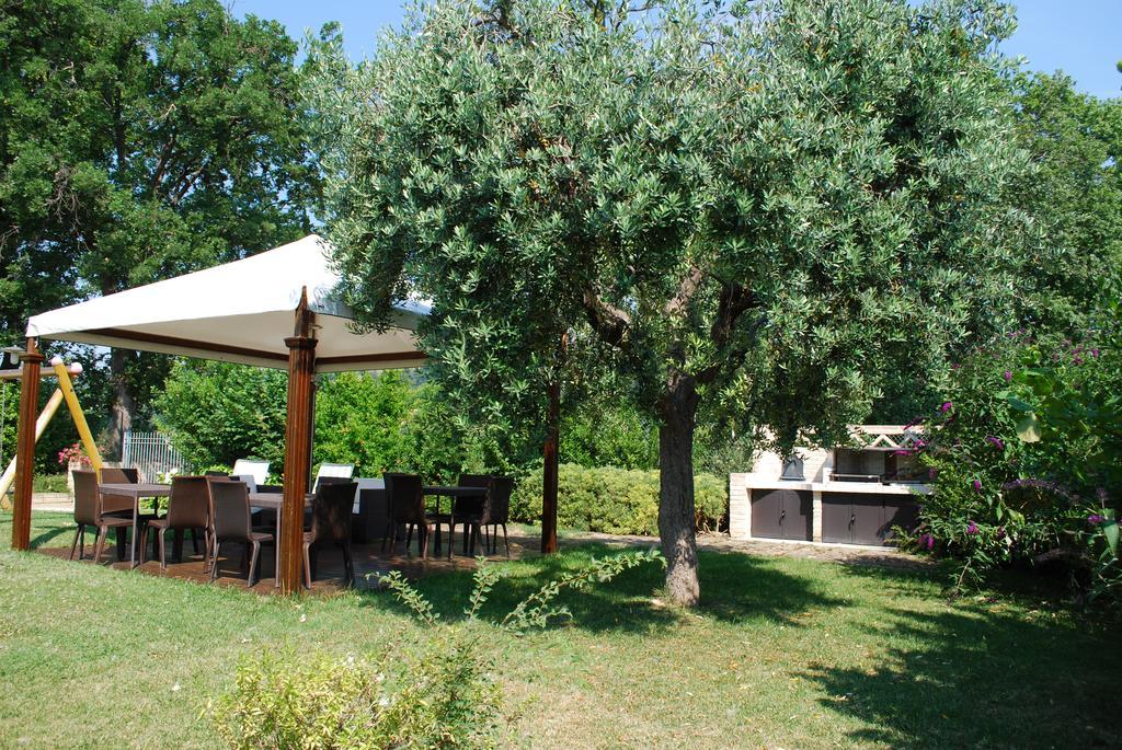 Cumana Blu Apartments Campofilone Eksteriør bilde
