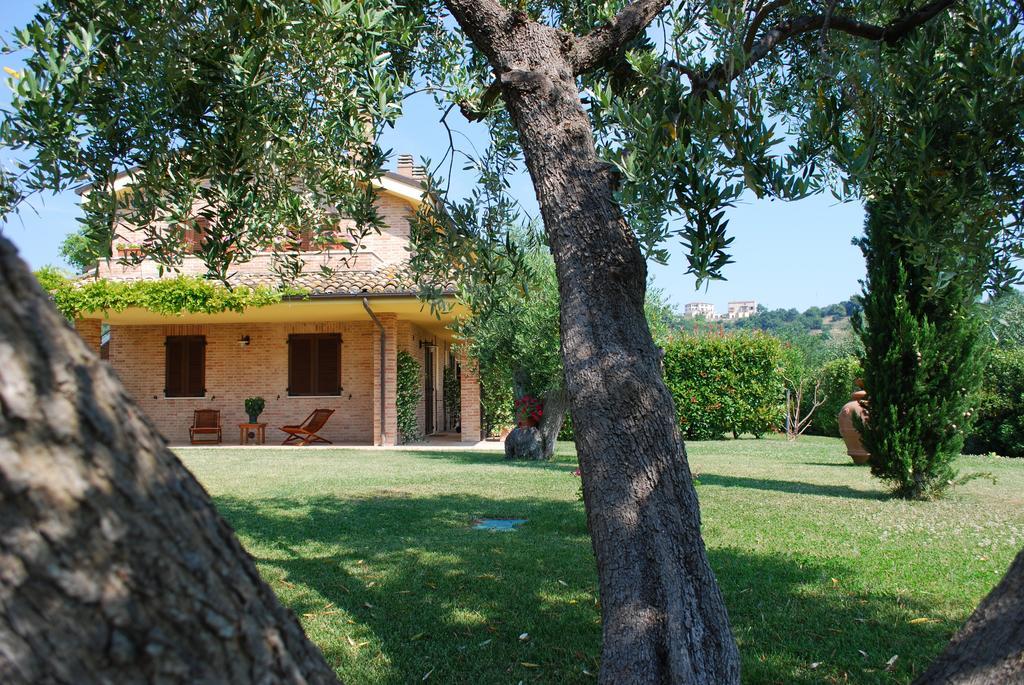 Cumana Blu Apartments Campofilone Eksteriør bilde